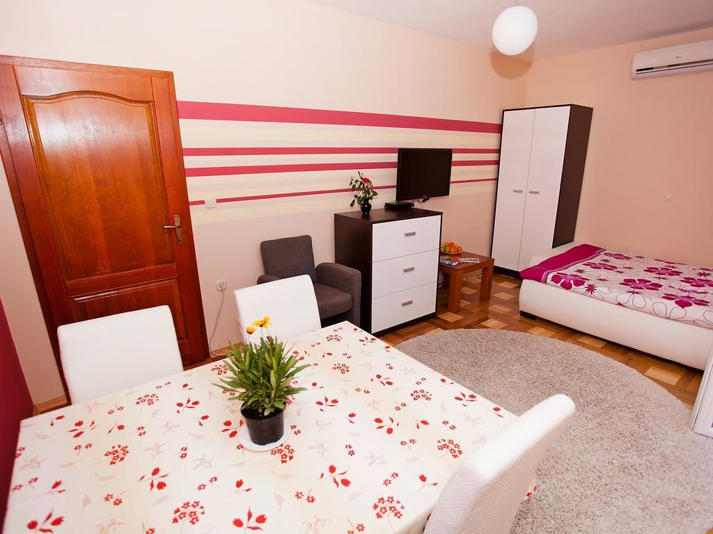 Apartment Zadar Diklo Borik Vir Værelse billede
