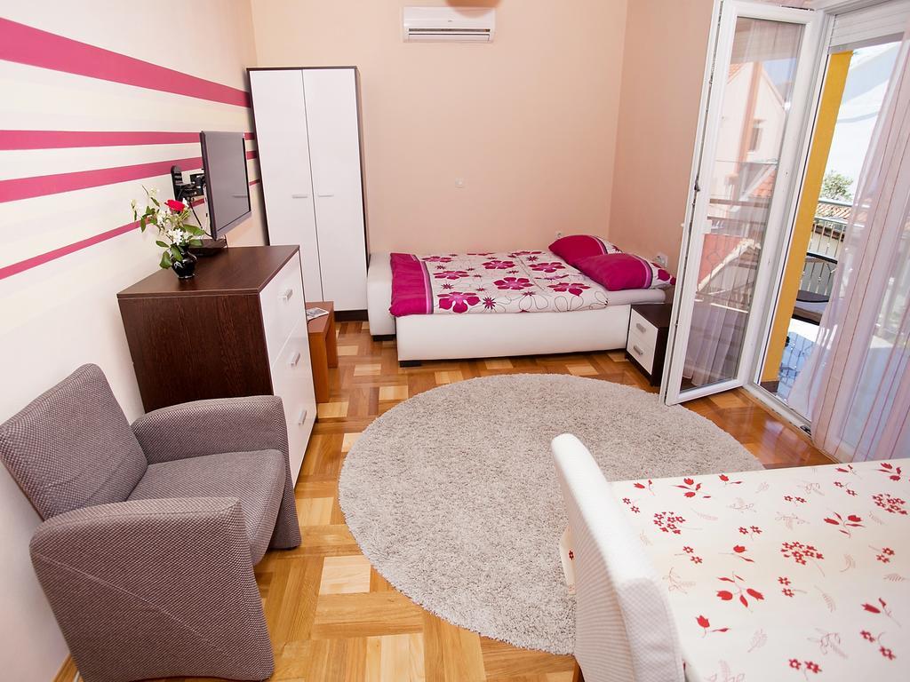 Apartment Zadar Diklo Borik Vir Værelse billede