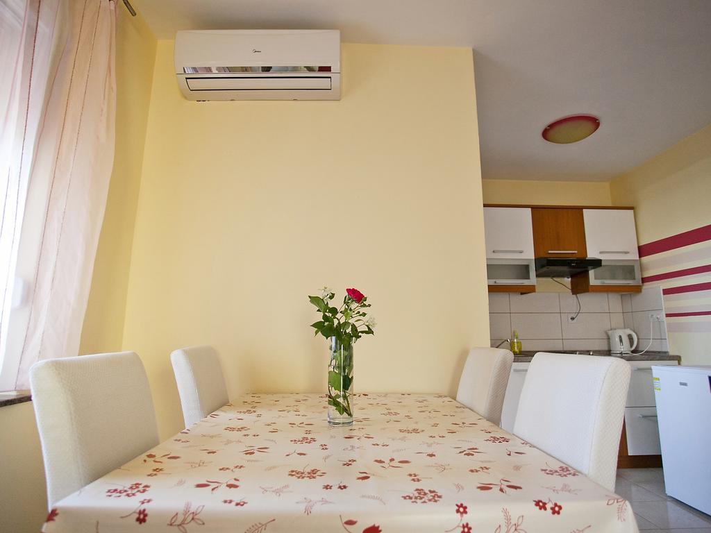 Apartment Zadar Diklo Borik Vir Værelse billede