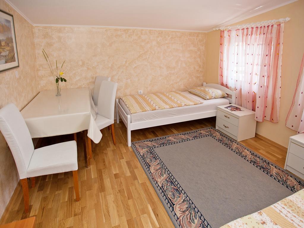 Apartment Zadar Diklo Borik Vir Værelse billede