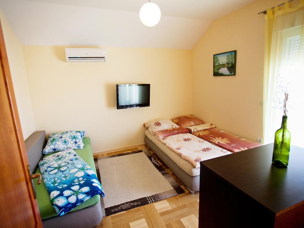 Apartment Zadar Diklo Borik Vir Værelse billede